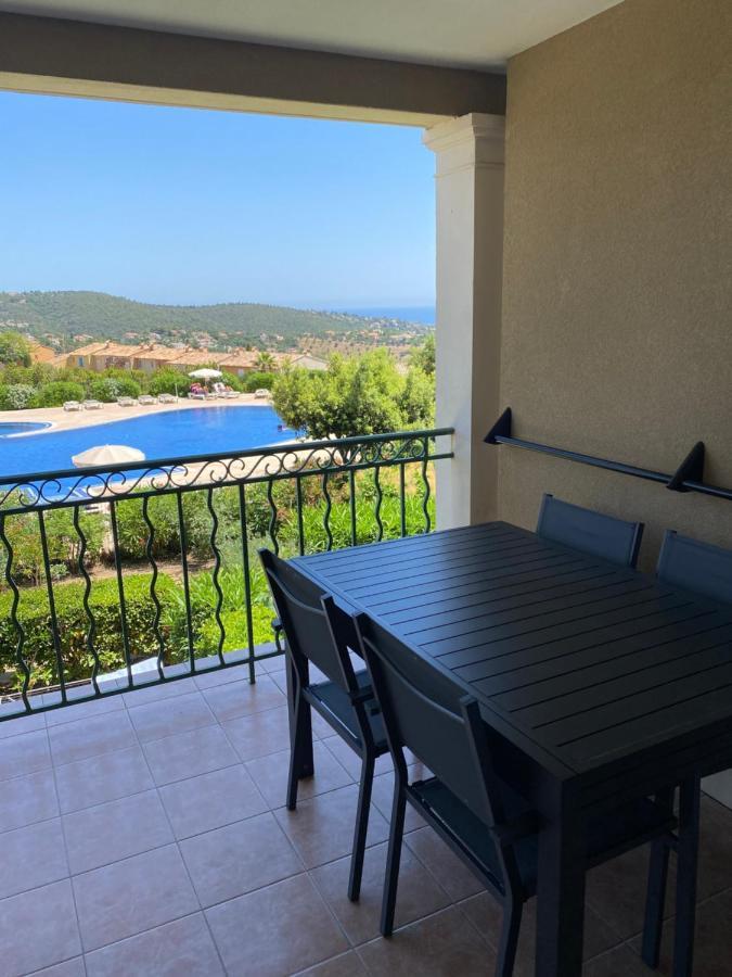 Appart. Vue Mer Avec Piscine - Golfe De St Tropez Лез-Іссамбр Екстер'єр фото